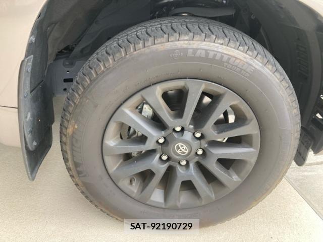 Toyota LAND CRUISER PRADO 2023-10 8743149-6