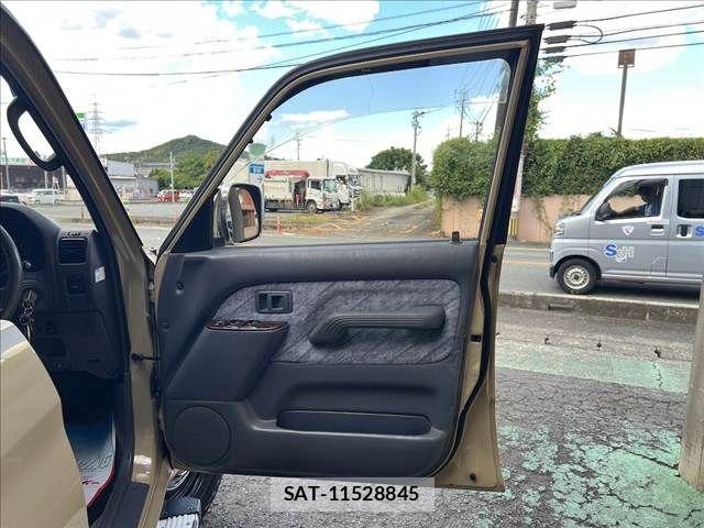 Toyota LAND CRUISER PRADO 1997-12 8780778-13