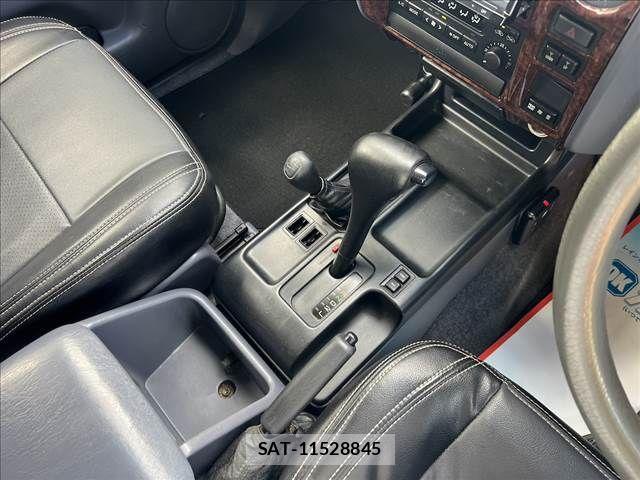 Toyota LAND CRUISER PRADO 1997-12 8780778-18