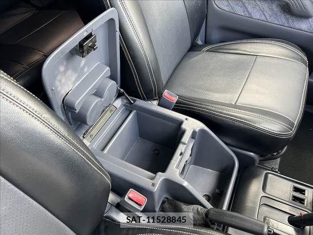 Toyota LAND CRUISER PRADO 1997-12 8780778-19
