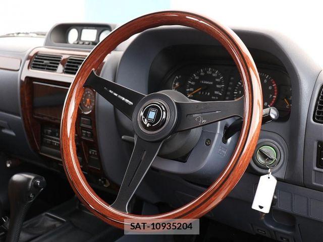 Toyota LAND CRUISER PRADO 1999-01 8780773-17