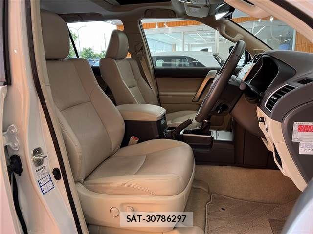 Toyota LAND CRUISER PRADO 2023-09 8780766-15