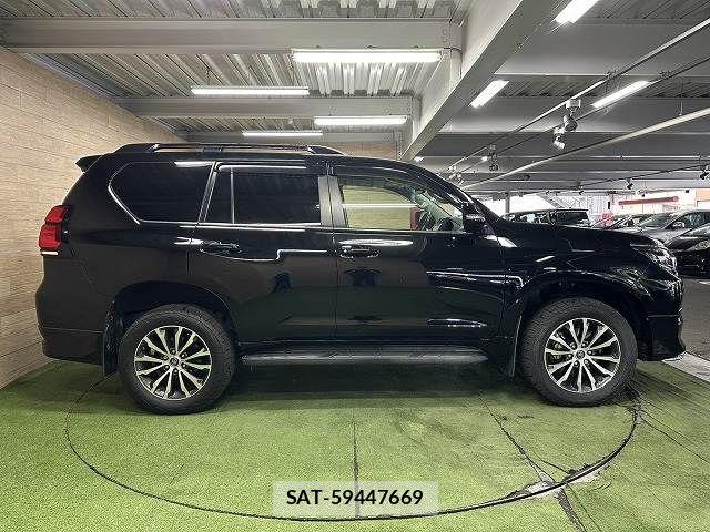 Toyota LAND CRUISER PRADO 2018-01 8796372-17