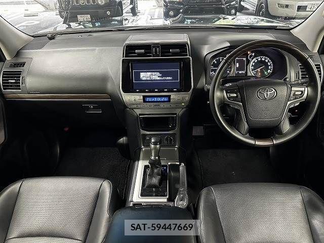 Toyota LAND CRUISER PRADO 2018-01 8796372-1