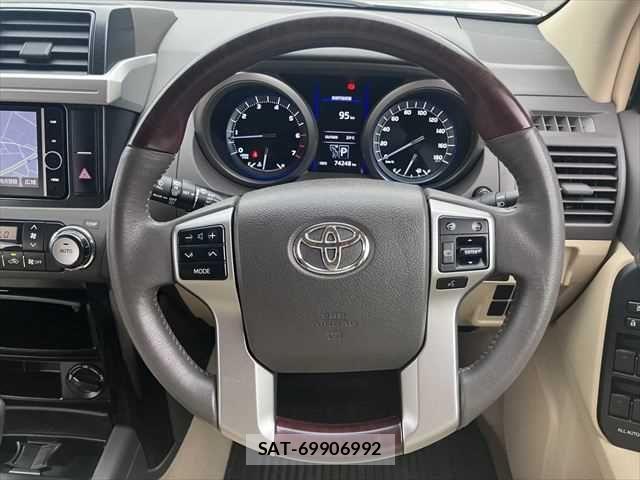 Toyota LAND CRUISER PRADO 2014-01 8796392-10