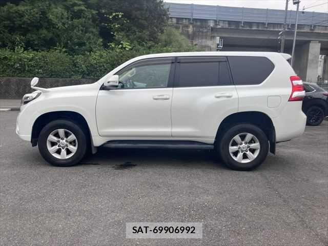 Toyota LAND CRUISER PRADO 2014-01 8796392-25