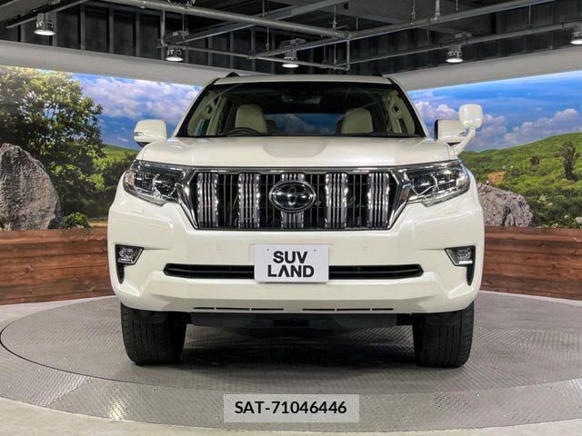 2022 Toyota Land Cruiser Prado — Photo 2