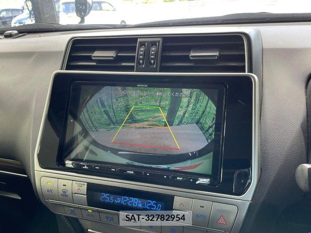 Toyota LAND CRUISER PRADO 2023-11 8796368-3