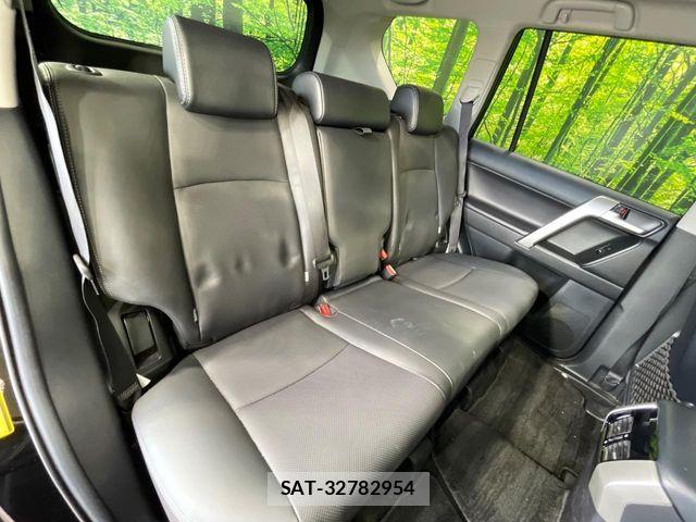 Toyota LAND CRUISER PRADO 2023-11 8796368-8