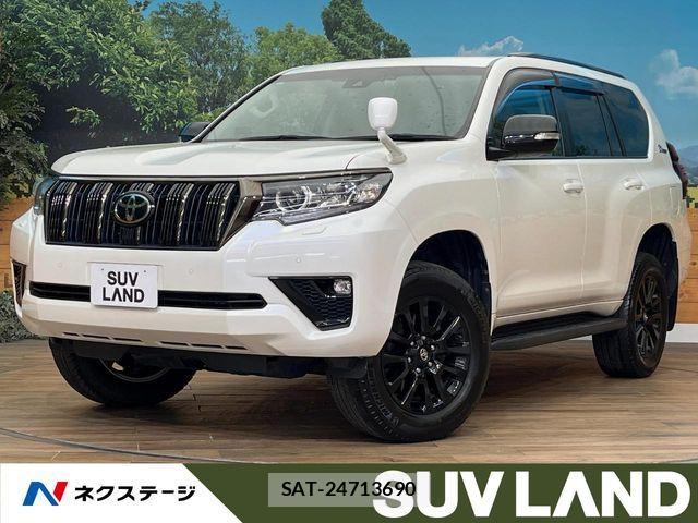 2021 Toyota Land Cruiser Prado — Photo 4