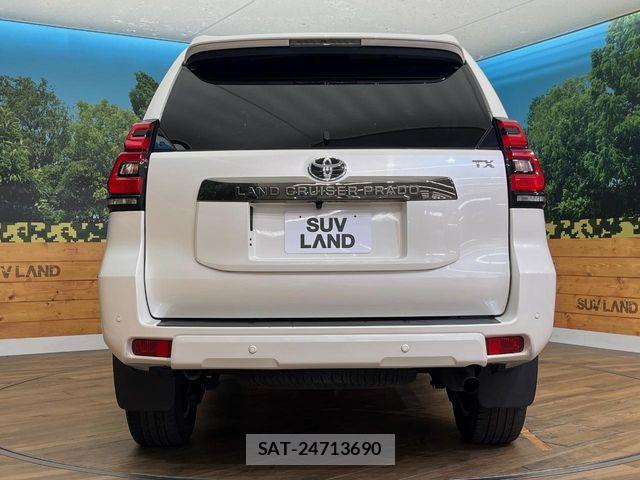 2021 Toyota Land Cruiser Prado — Photo 3