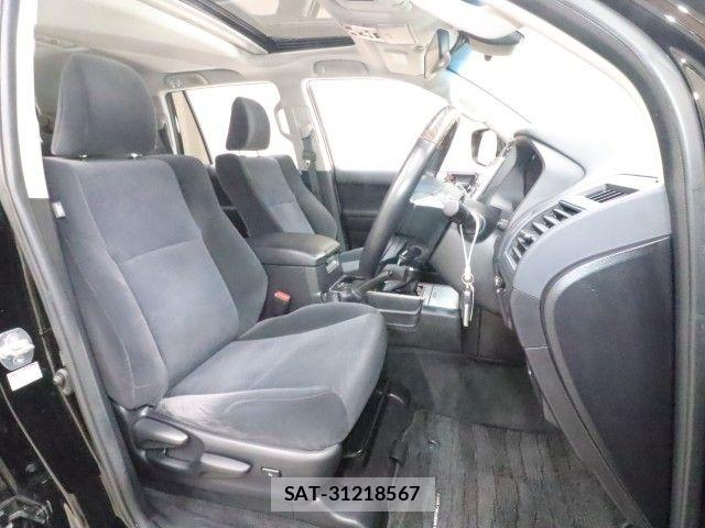 2022 Toyota Land Cruiser Prado — Photo 4
