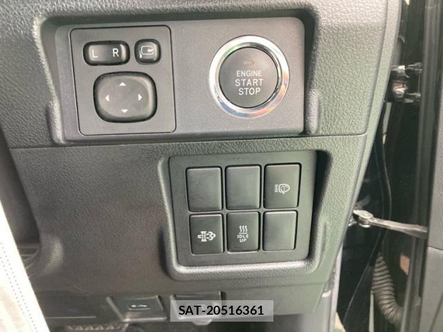 Toyota LAND CRUISER PRADO 2016-07 8796393-10