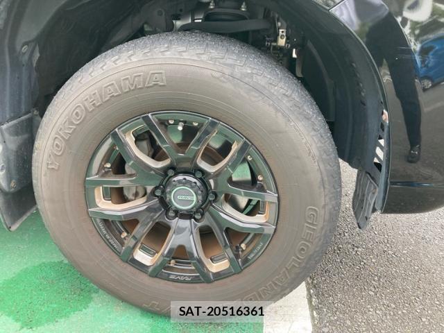 Toyota LAND CRUISER PRADO 2016-07 8796393-4