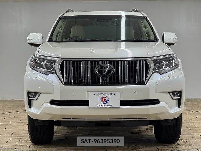 2021 Toyota Land Cruiser Prado — Photo 2