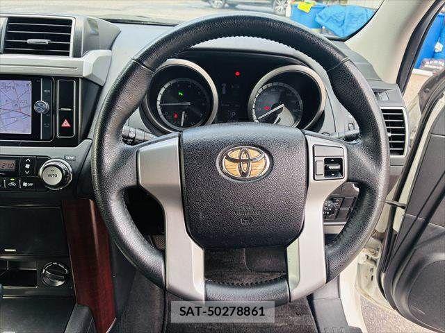 Toyota LAND CRUISER PRADO 2014-03 8829805-10