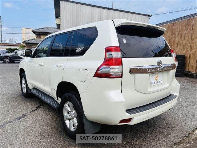 Toyota LAND CRUISER PRADO 2014-03 8829805-19
