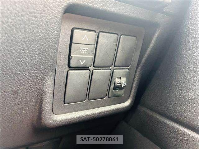 Toyota LAND CRUISER PRADO 2014-03 8829805-6