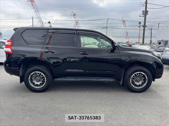 Toyota LAND CRUISER PRADO 2016-10 8829803-11