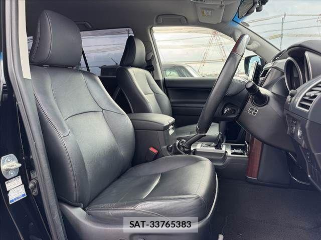 Toyota LAND CRUISER PRADO 2016-10 8829803-15