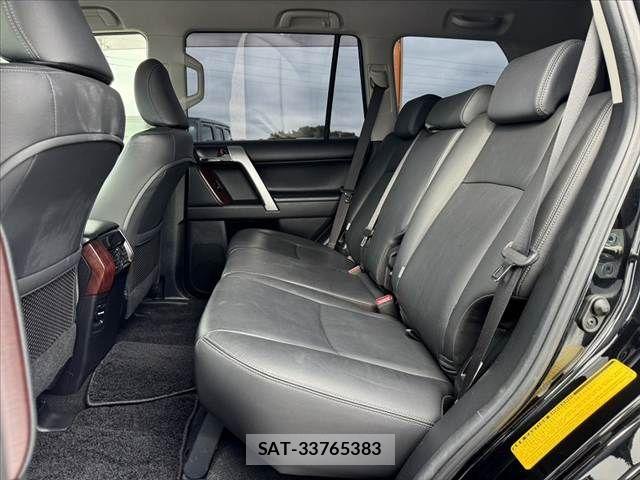 Toyota LAND CRUISER PRADO 2016-10 8829803-17
