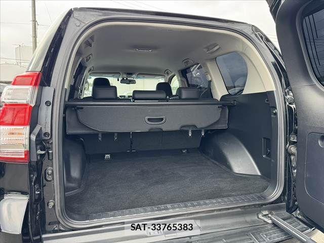 Toyota LAND CRUISER PRADO 2016-10 8829803-18