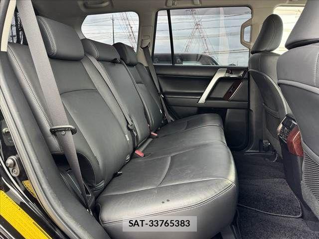 Toyota LAND CRUISER PRADO 2016-10 8829803-19