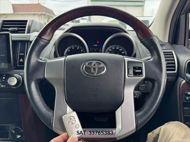 Toyota LAND CRUISER PRADO 2016-10 8829803-6