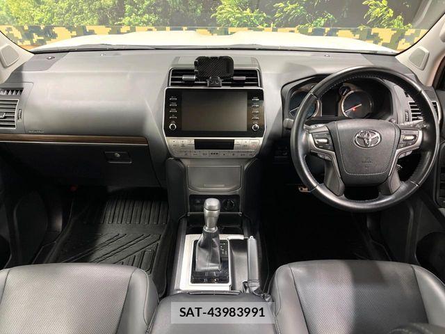 Toyota LAND CRUISER PRADO 2023-08 8829780-1