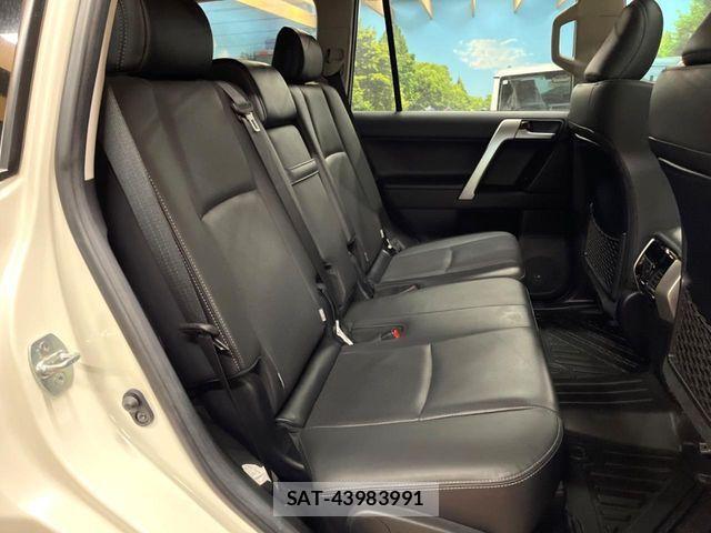 Toyota LAND CRUISER PRADO 2023-08 8829780-8
