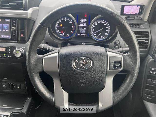 Toyota LAND CRUISER PRADO 2016-09 8829802-11