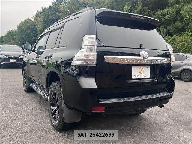 Toyota LAND CRUISER PRADO 2016-09 8829802-24