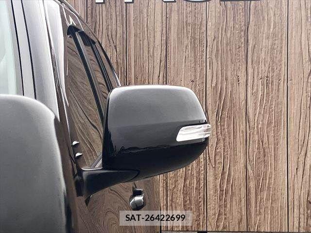 Toyota LAND CRUISER PRADO 2016-09 8829802-26