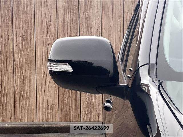 Toyota LAND CRUISER PRADO 2016-09 8829802-27