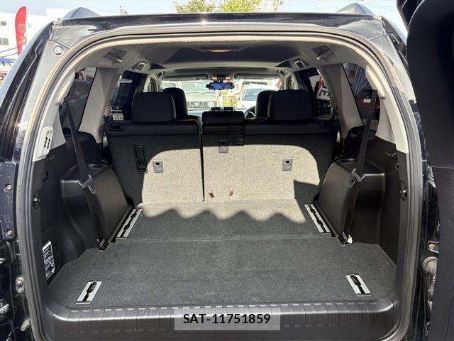 Toyota LAND CRUISER PRADO 2015-11 8829801-19