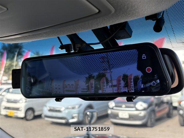 Toyota LAND CRUISER PRADO 2015-11 8829801-26