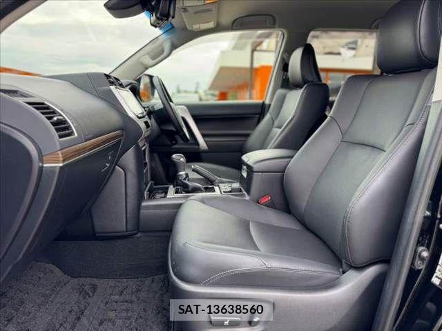 Toyota LAND CRUISER PRADO 2023-02 8829794-16