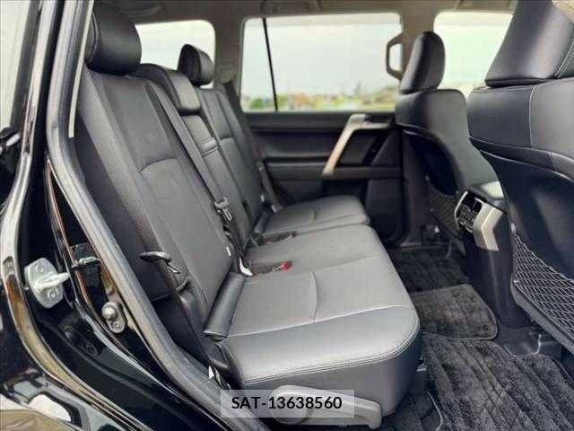 Toyota LAND CRUISER PRADO 2023-02 8829794-18