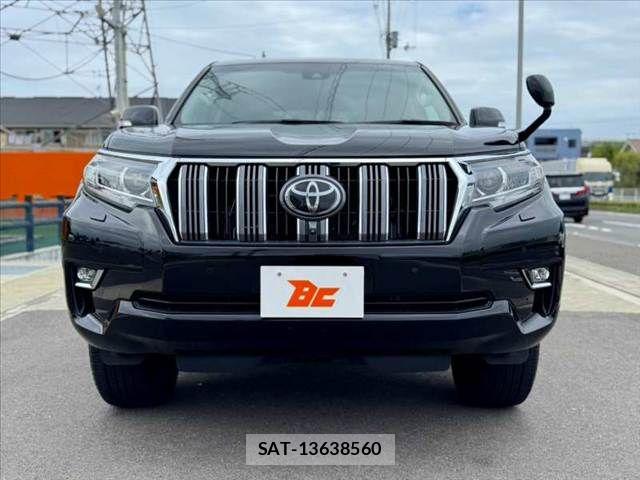 Toyota LAND CRUISER PRADO 2023-02 8829794-8