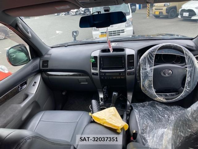 Toyota LAND CRUISER PRADO 2007-10 8829809-18