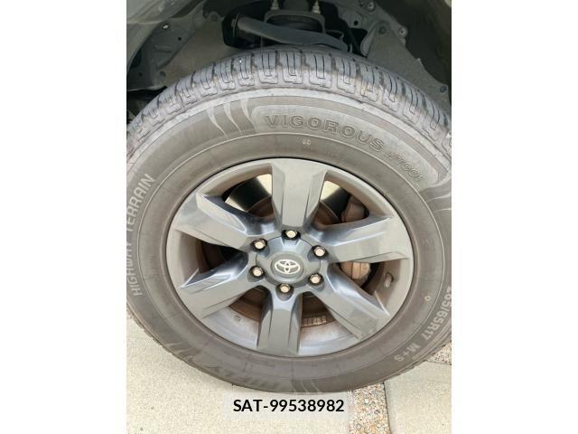 Toyota LAND CRUISER PRADO 2015-06 8829806-2