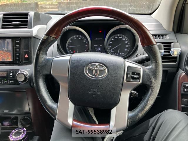Toyota LAND CRUISER PRADO 2015-06 8829806-6