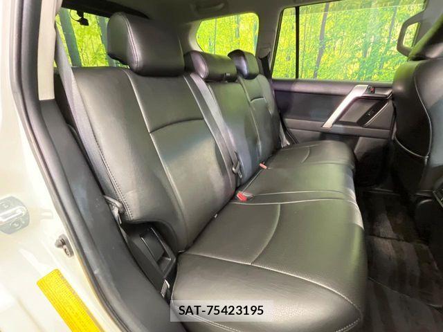 Toyota LAND CRUISER PRADO 2021-06 8829799-9