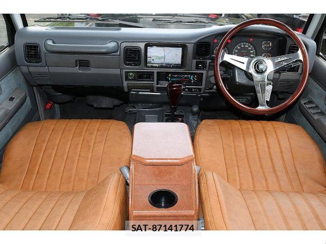 Toyota LAND CRUISER PRADO 1995-01 8829796-1