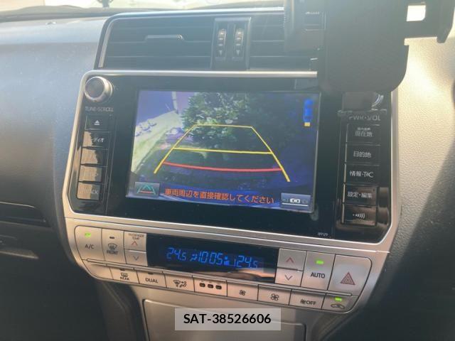 Toyota LAND CRUISER PRADO 2020-06 8849515-16
