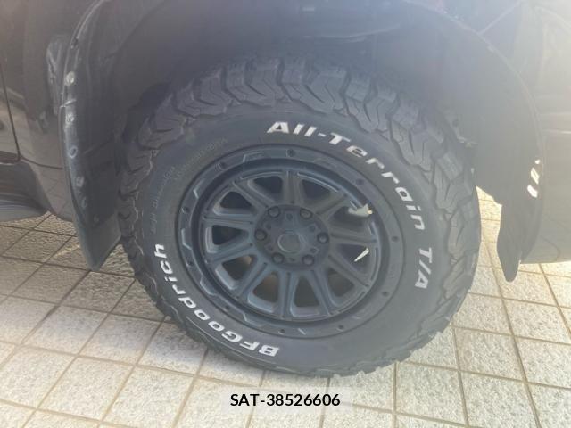 Toyota LAND CRUISER PRADO 2020-06 8849515-18