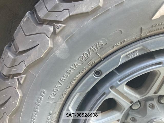 Toyota LAND CRUISER PRADO 2020-06 8849515-19