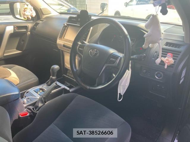 Toyota LAND CRUISER PRADO 2020-06 8849515-7