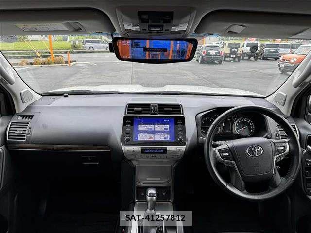 Toyota LAND CRUISER PRADO 2023-06 8849512-1