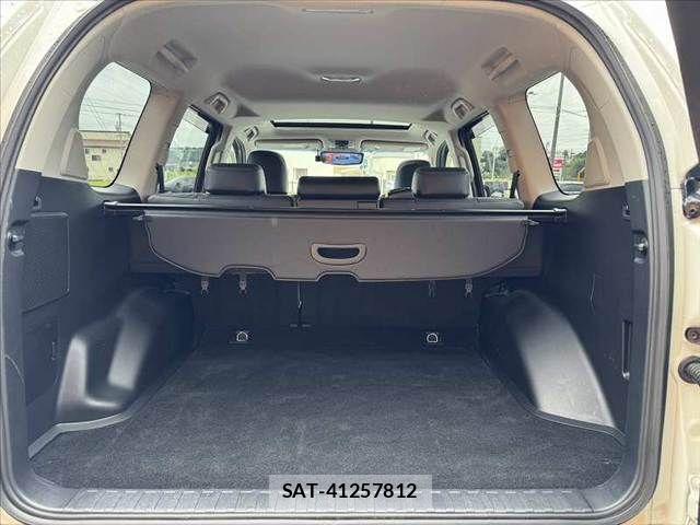 Toyota LAND CRUISER PRADO 2023-06 8849512-19